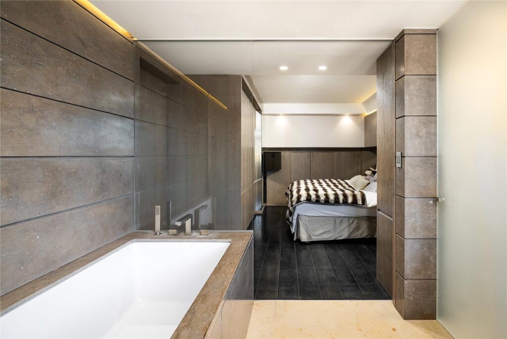 3 bedroom apartment for sale in Park St James, St John's Wood, London, NW8